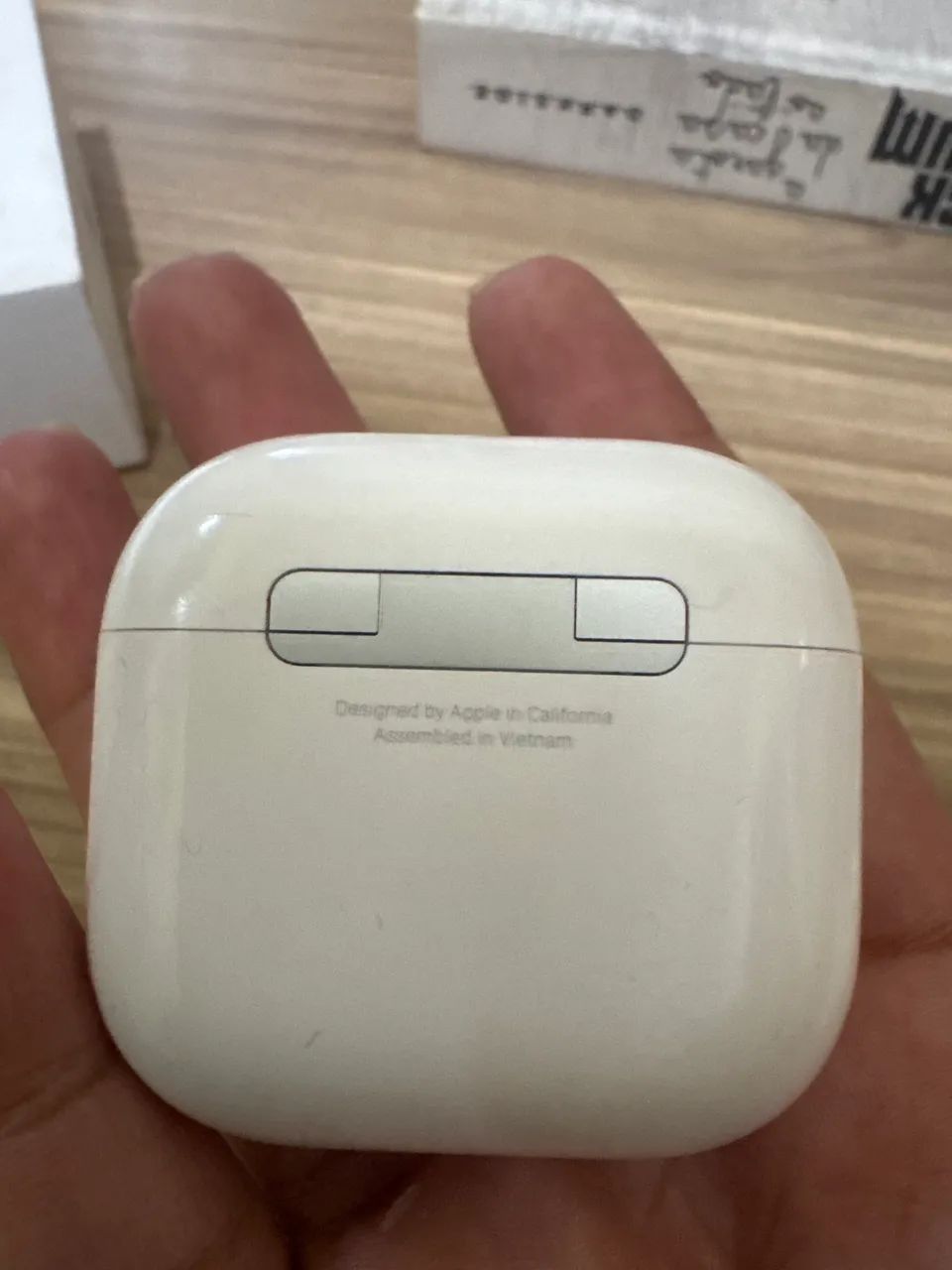 AirPods 4 Apple (com Cancelamento de Ruído) - Fones de Ouvido