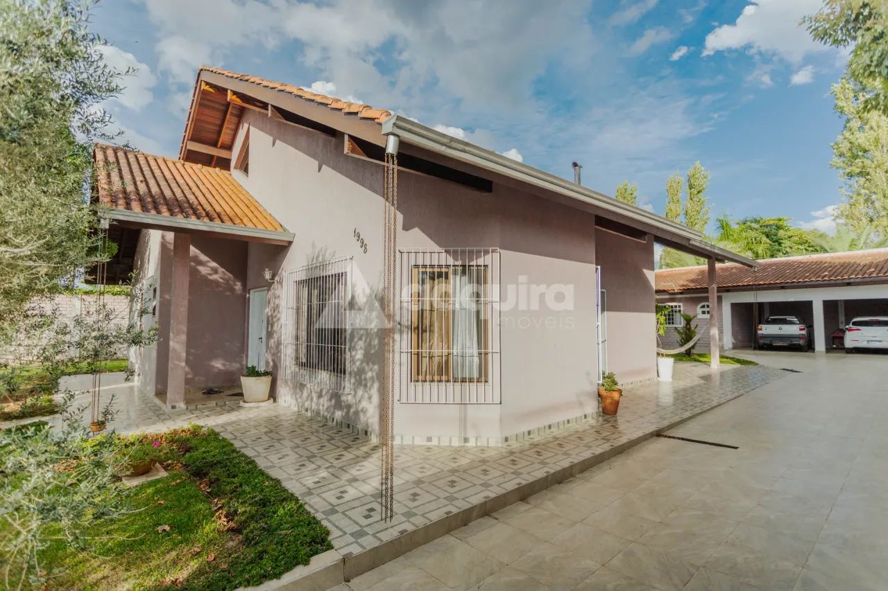 Lindo Sobrado com toque Colonial à venda
