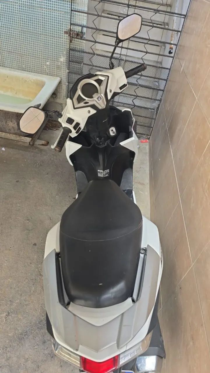 PCX ELITE 12500  - Foto 4