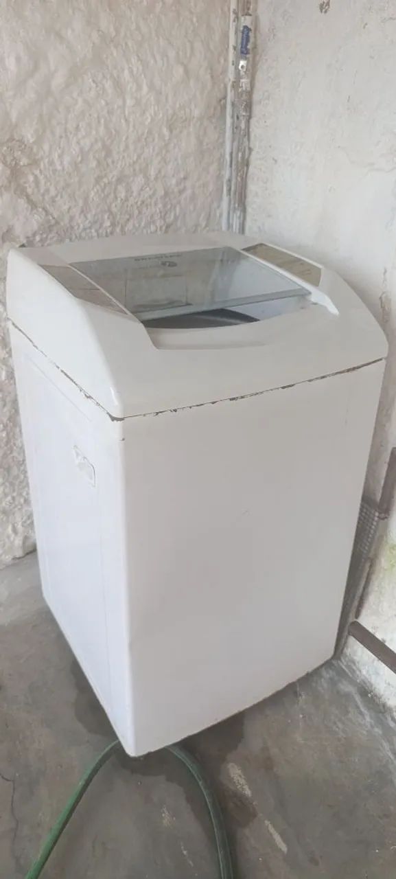 Máquina de lavar pra retirar peças.