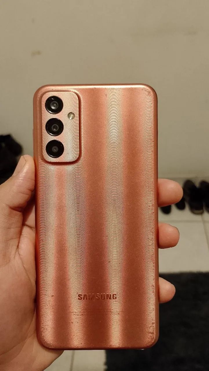 Vende-se celular M13 - Foto 2