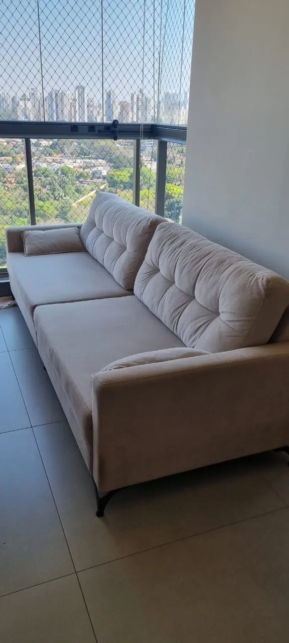 SOFÁ CLÁSSICO PARA 4 LUGARES SUPER CONFORTÁVEL - Foto 3
