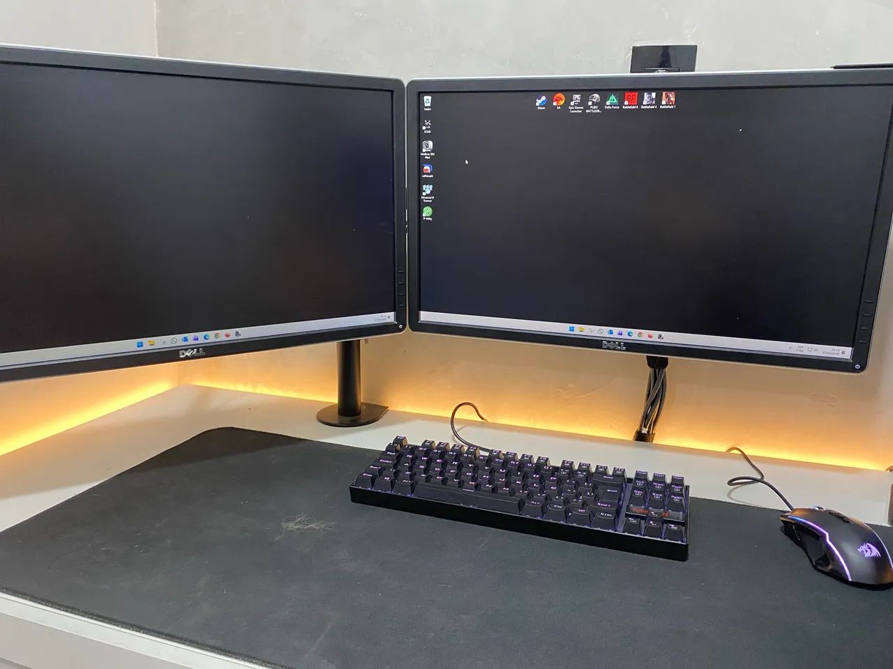 Monitor DELL 23?