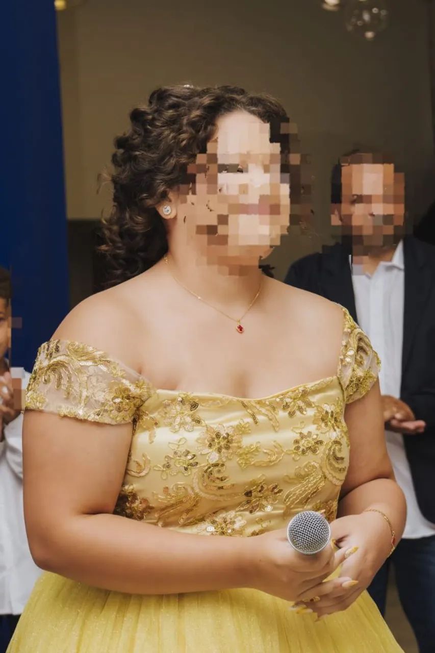Vestido de debutante dourado praticamente nova  - Foto 4
