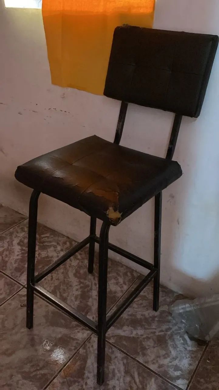 2 BANCOS R$ 50,00