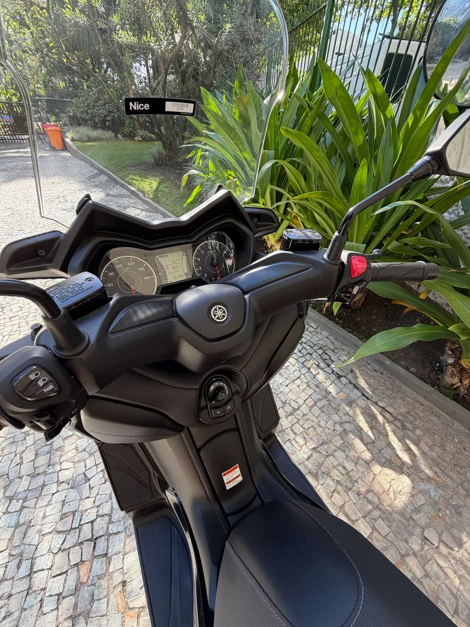 X-Max 250 2023 com 6 mil km - Foto 8