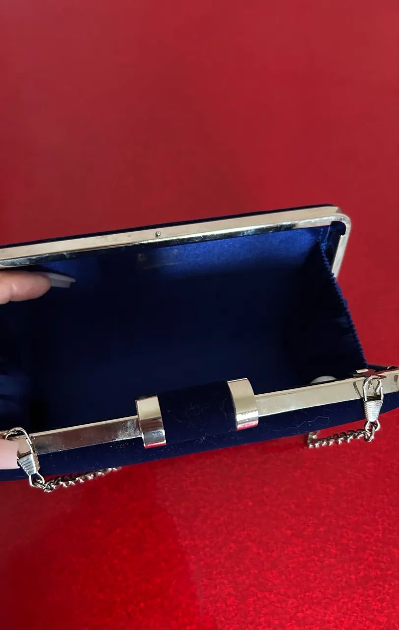 Bolsa clutch com acabamento em veludo  - Foto 5