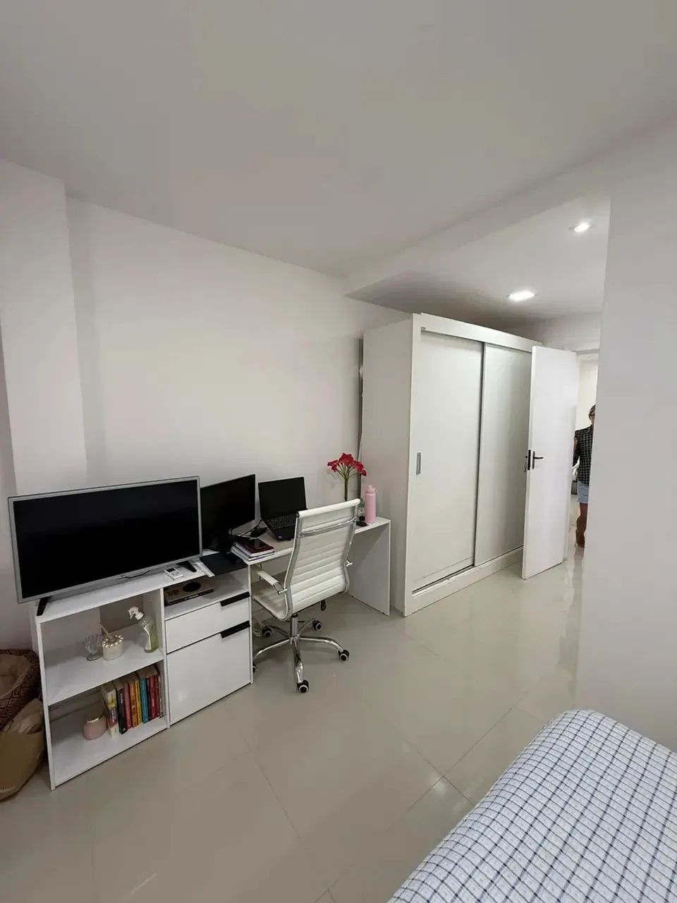 Apartamento a venda no Costa Azul com 2 suites e armarios - Foto 10