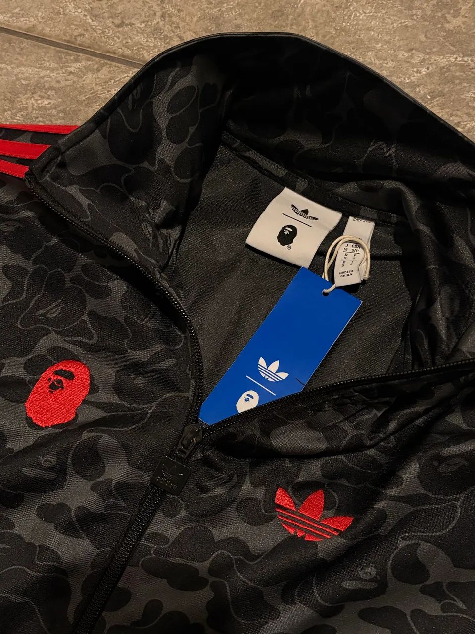 Jaqueta Adidas x Bape Firebird - Foto 3