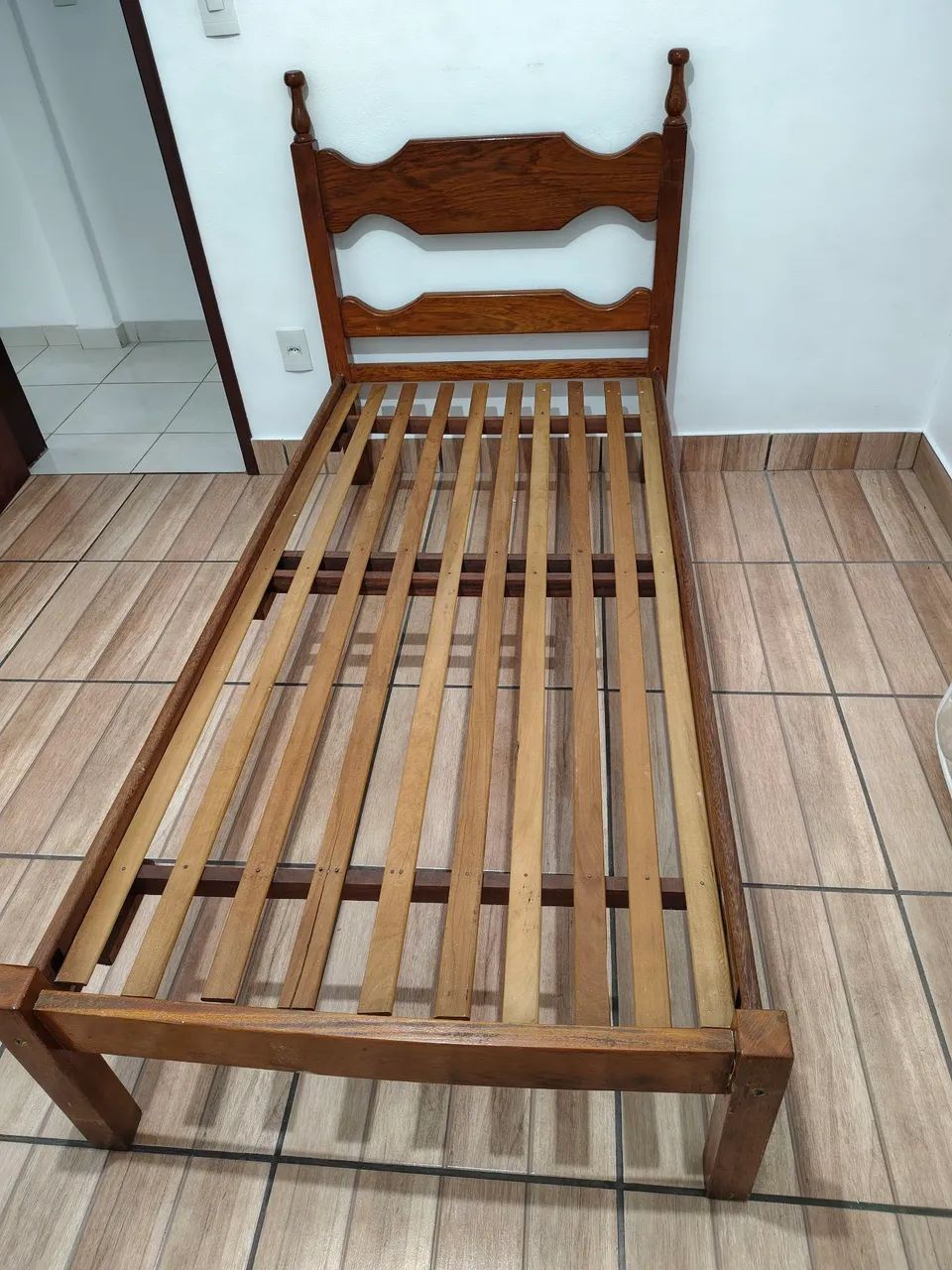 Cama Solteiro Madeira Maciça - Foto 2