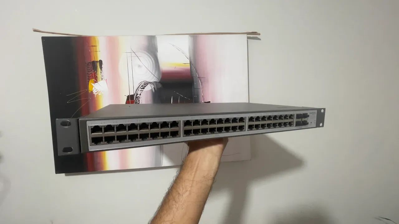 Switch Intelbras SG 5200 MR - 48 Portas Gigabit + 4 Mini-GBIC - Foto 3