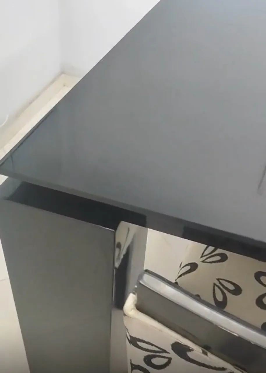 Mesa de jantar de vidro 8 lugares  - Foto 4