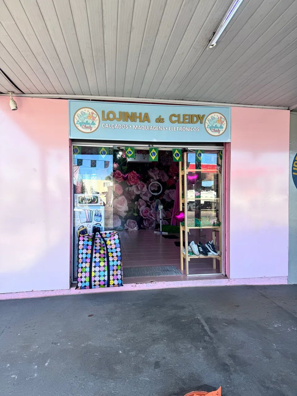 Vende - se loja de acessórios para celulares bolsas e calçados  - Foto 4