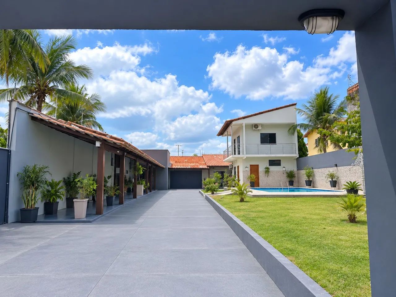 Casa no Caçari 4 suítes. 95- *