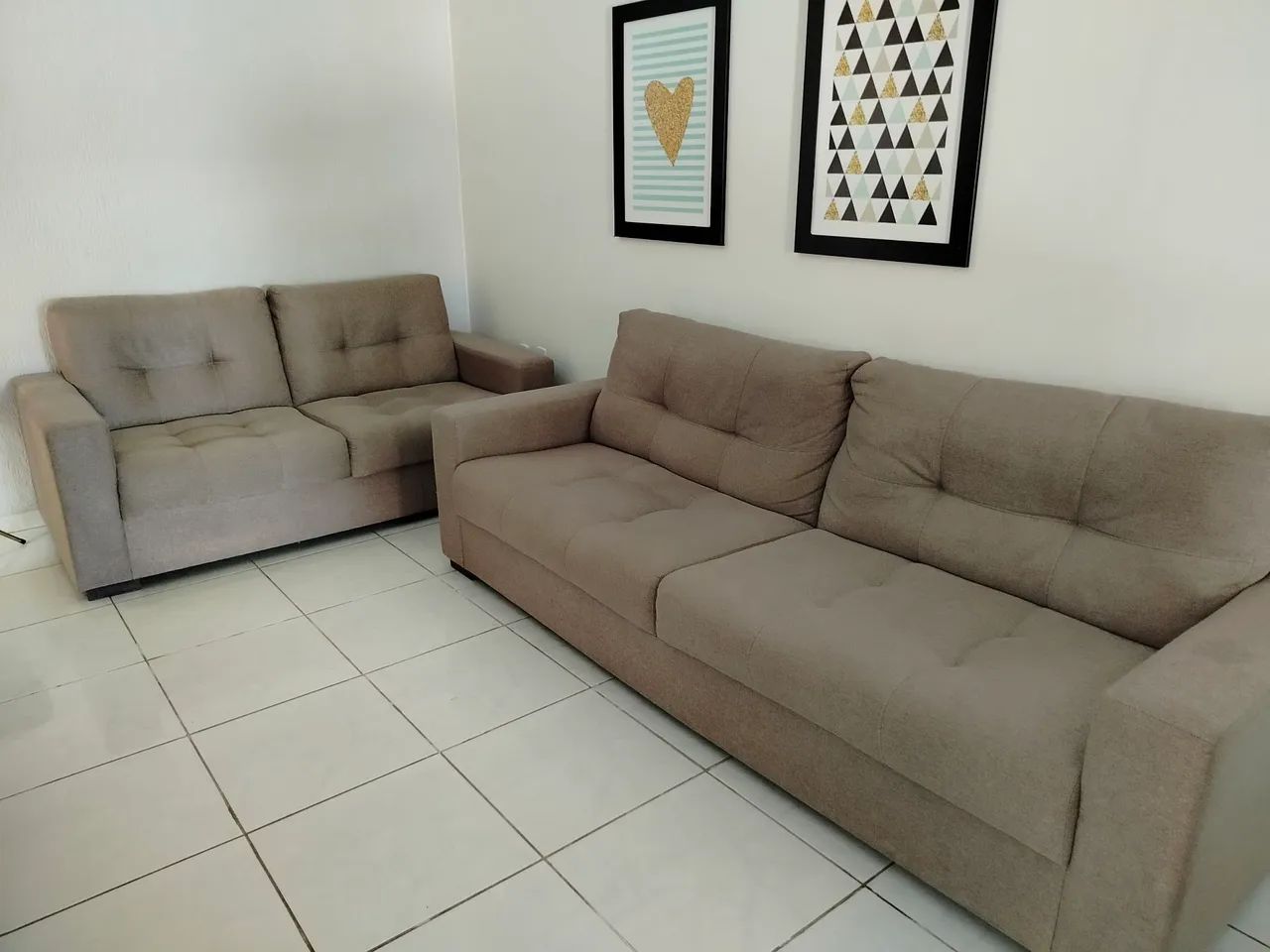 Conjunto sofá 2 e 3 lugares 