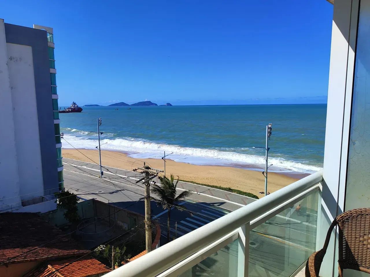 Flat mobiliado  com vista para o mar