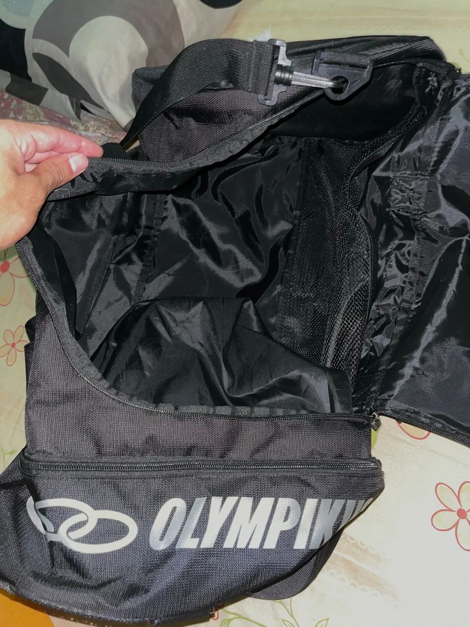 Bolsa Olympikus Preta 48 Litros - Foto 4