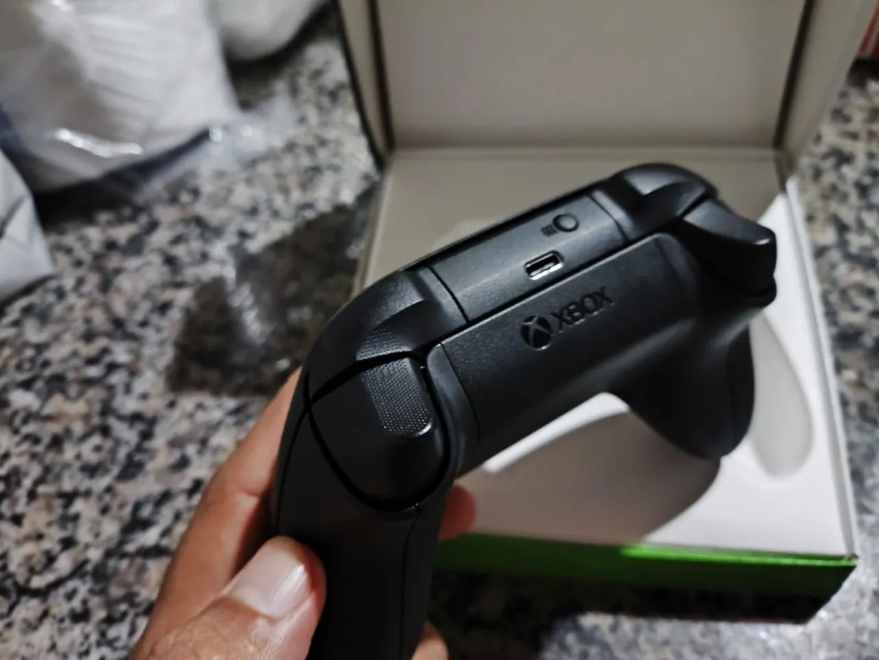 Controle Xbox Series S/X Carbon Black Original Microsoft - 3 Meses de Garantia  - Foto 2