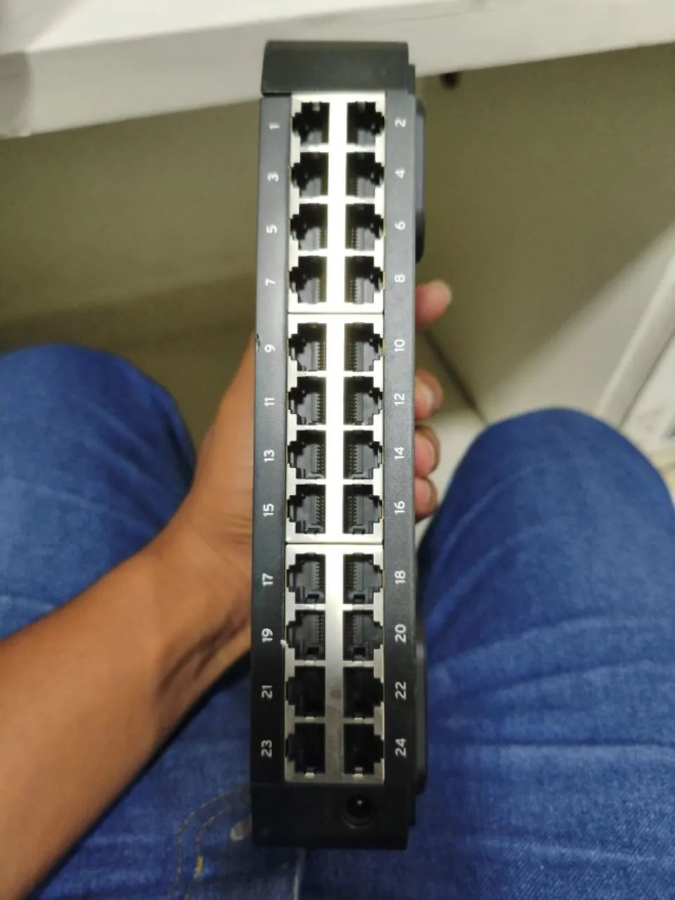 NOVO Switch TP-LINK TL-SF1024M 24 Port 10/100Mbps Desktop Switch - Foto 2