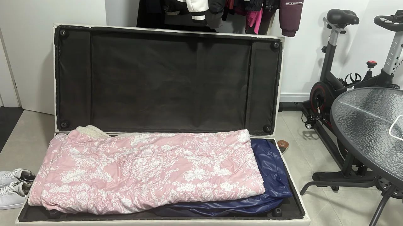 Sofá, cama casal e baú  - Foto 3