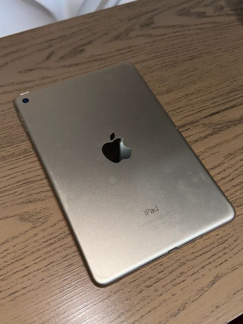 Apple iPad mini4ブラック シルバー iPad mini 4 Wi-Fiモデル MNY22J/A （32GB・シルバー） Apple