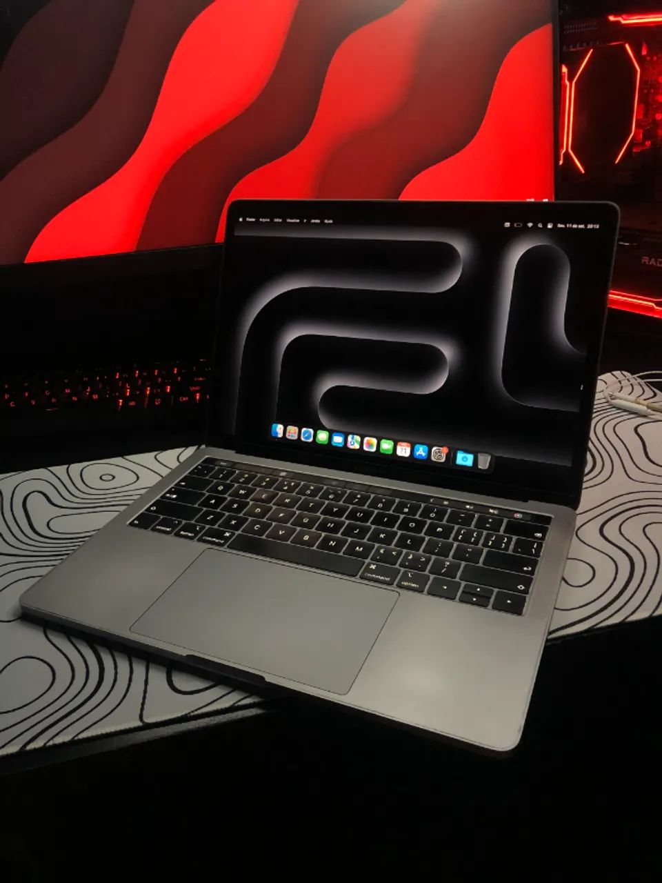 Macbook Pro A1989 13 Polegadas 8gb ssd 256 i4 - Foto 3