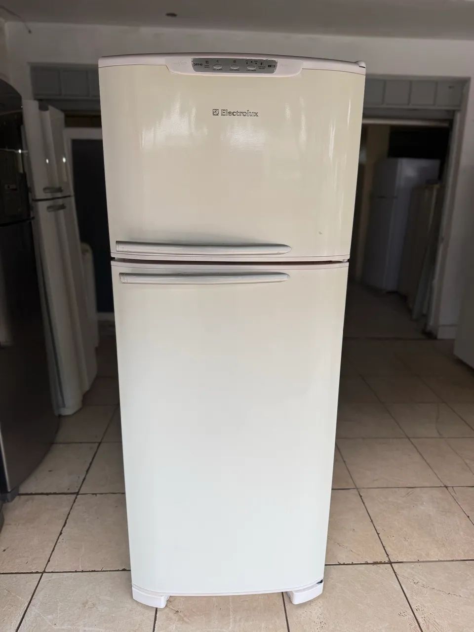 Geladeira Electrolux frost free gelando perfeitamente 