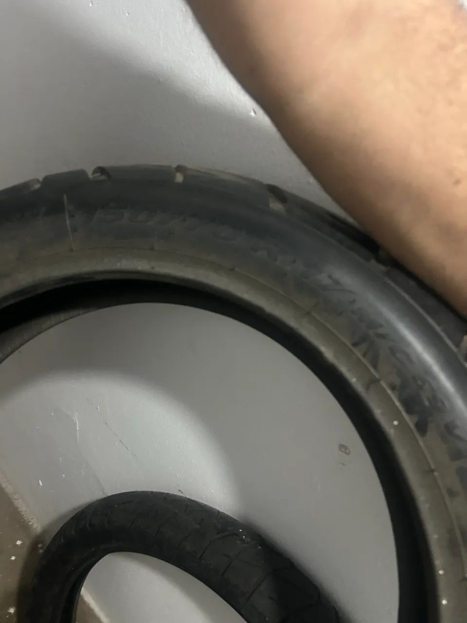 Pneus moto