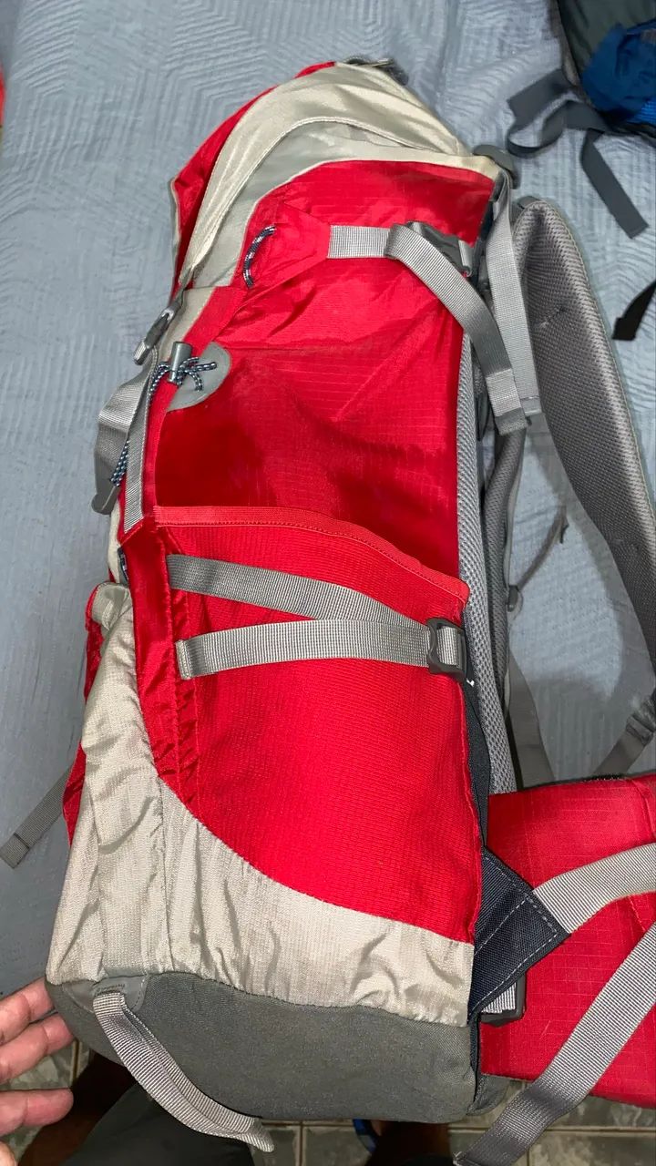 Mochila Deuter Act Lite 50+10 - Foto 4
