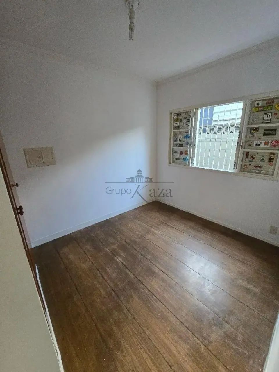 Casa Comercial e Residencial - Bosque dos Eucaliptos - 4 Dormitórios - 234m². - Foto 5