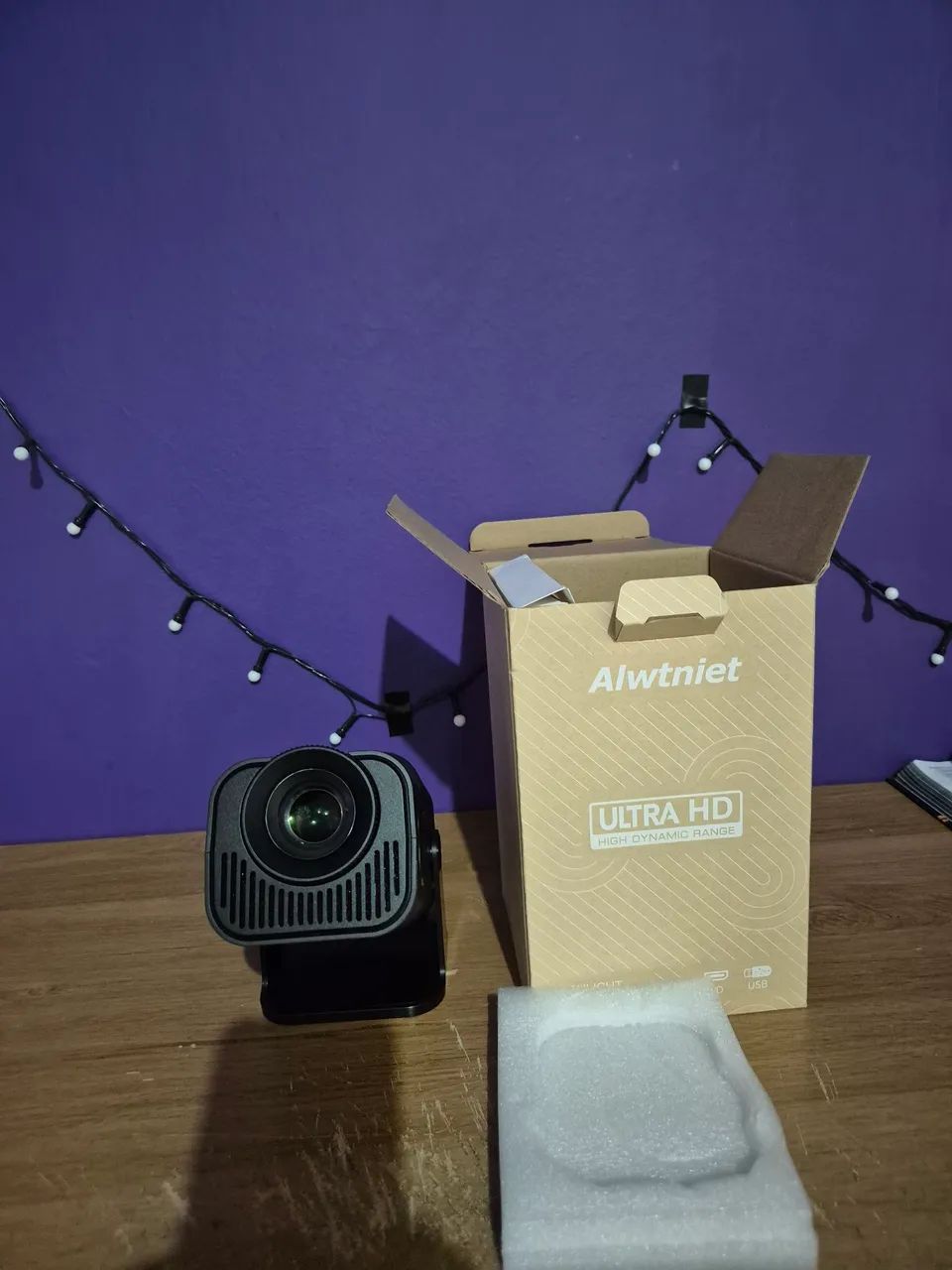 Projetor Hy320 Mini 4k Android 13 Wi-fi Bluetooth Cinema Cor Preto - Foto 2