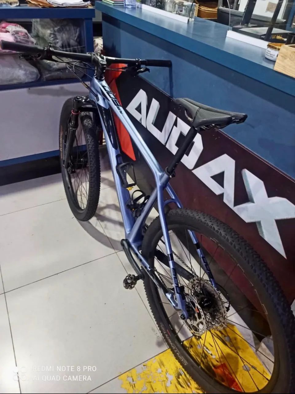 OPORTUNIDADE! BICICLETA MTB DE CARBONO - ALTA PERFORMANCE!  - Foto 2