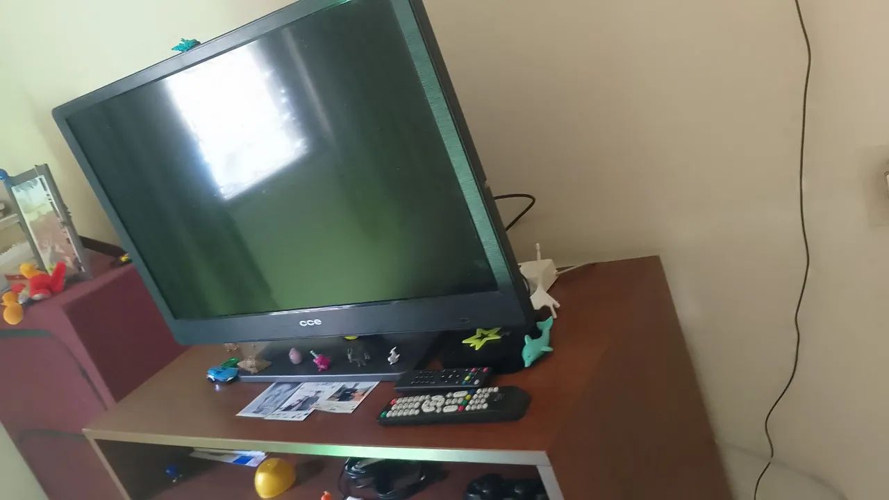 Play station 3 com tv cce 32