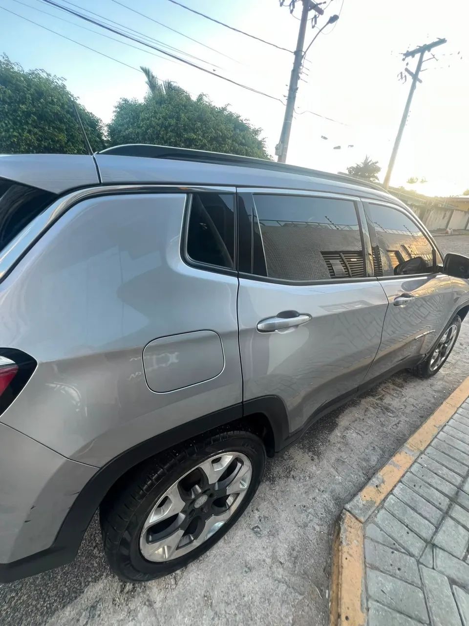 Jeep Compass COMPASS LONGITUDE 2.0 4x4 Dies. 16V Aut. 2019