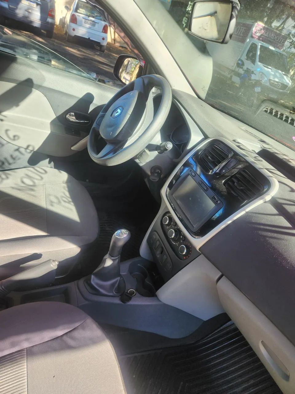 Renault Logan Expression Hi-flex 1.6 8V 4P 2017 - Foto 4