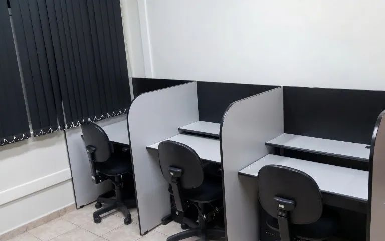 Mesa Ergonômica de Trabalho 
