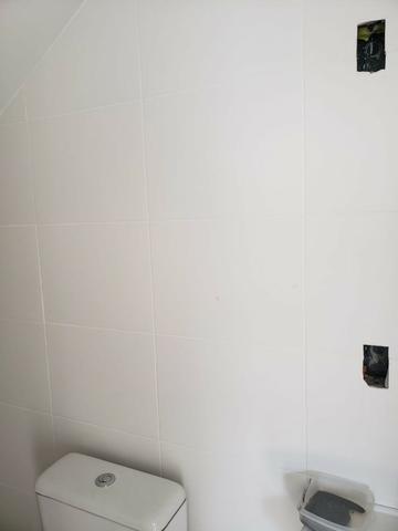 Nova Palhoça De Esquina Por R$ 250 Mil - Sobrado Com 2 suítes e Massa Corrida - Foto 10