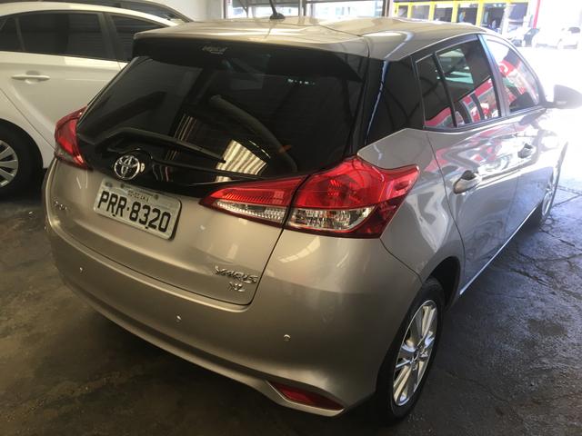 Yaris xl 2018/2019 plus tech 1.3 automático prata - Foto 5