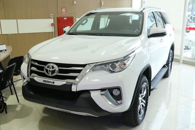 TOYOTA SW4 FFV 4X2 SRV AT 7S 19/20 - Foto 6