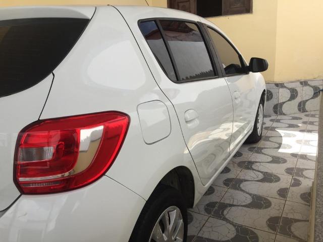 Sandero 2016 - Completo, Revisado, Higienizado e Tanque Cheio - Foto 6