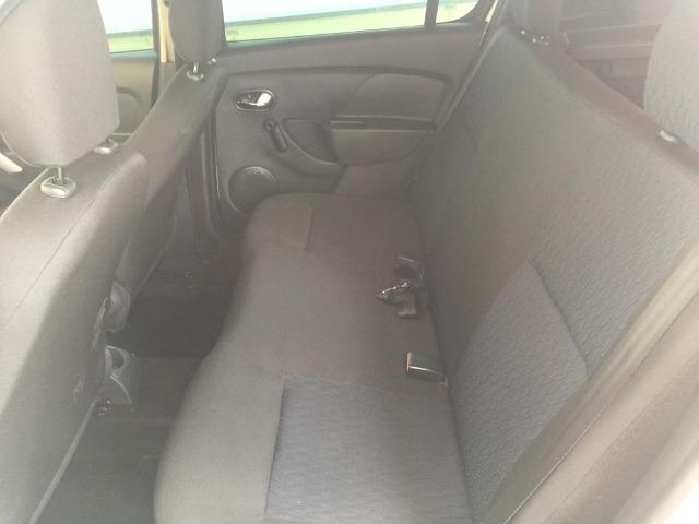 Vendo Sandero - 2016/2016 - Completão, Revisado e Higienizado - Foto 8