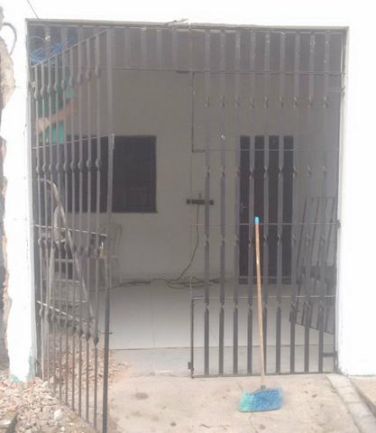 Vendo portão com grade de ferro