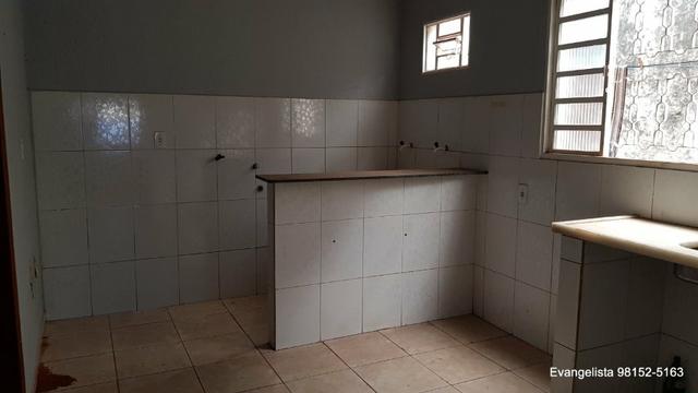Urgente Linda Casa de 3 Quartos Escriturada + Barraco de Fundo - Foto 13