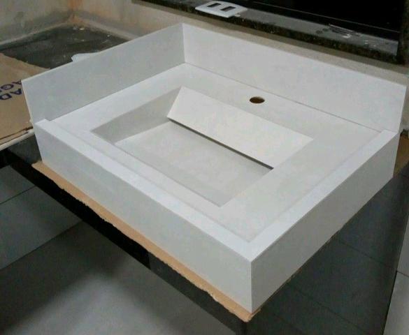 Pias esculpidas em porcelanato - Foto 6