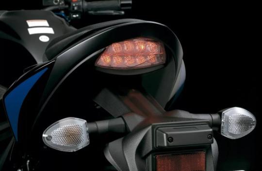 Yamaha Xj6 N - Suzuki - Gsx-s 750a - Foto 5