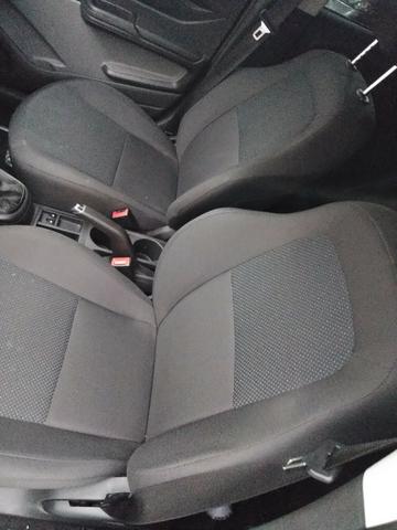 Onix JOY 17 completo ,venda,troca e financia R$ 34500,00 42 mil kms rodados - Foto 7
