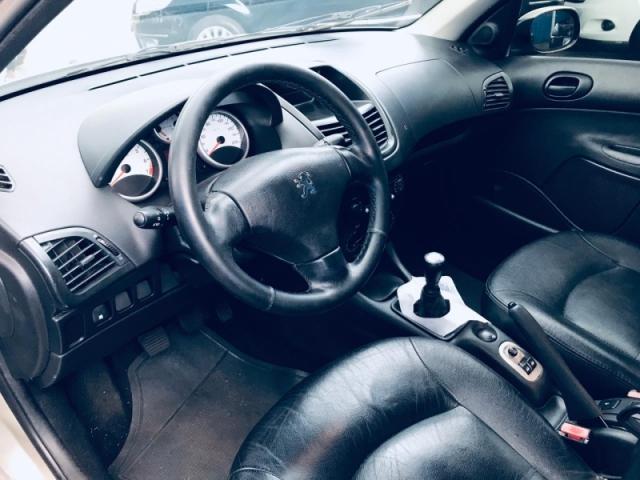 PEUGEOT 207 1.4 XR 8V FLEX 4P MANUAL 2010 - Foto 7