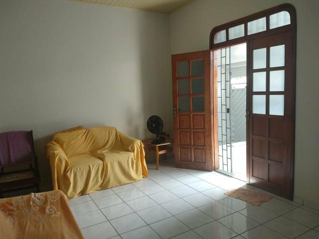 Excelente casa, ótima localização, pronta para morar - Foto 12