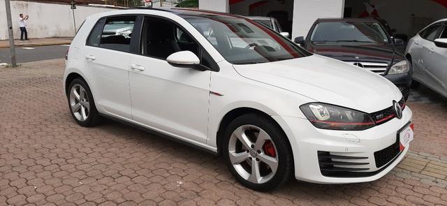 Golf GTi com teto solar e baixa KM confira - Foto 2