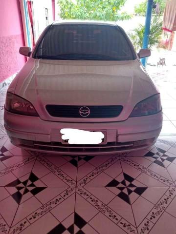 Carro Astra Hatch - Foto 2